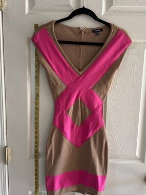 XOXO Pink and Tan V-Neck Bodycon Dress